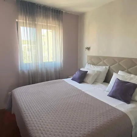 Apartmán Luana With Private Jacuzzi