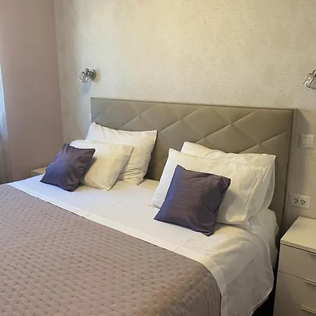 Apartmán Luana With Private Jacuzzi *