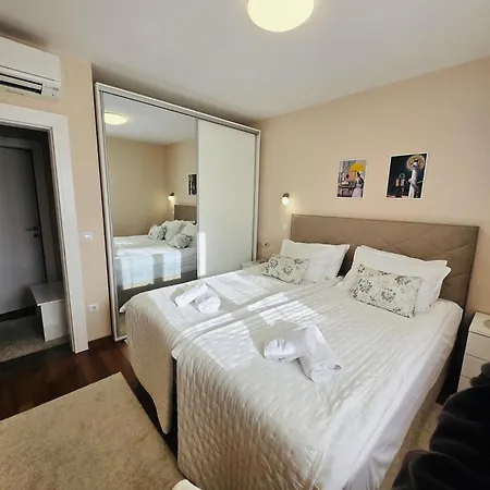 Luana With Private Jacuzzi