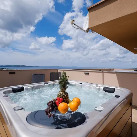 Luana With Private Jacuzzi * 扎达尔