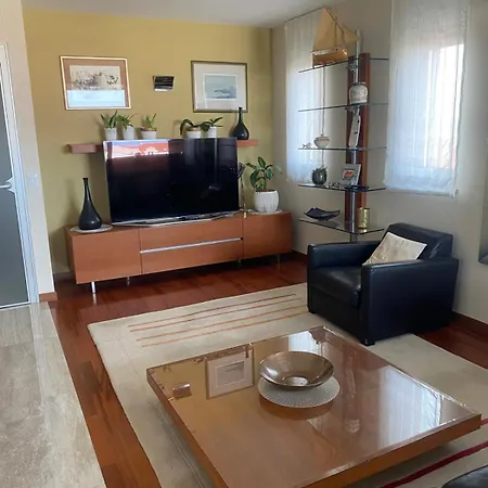 Luana With Private Jacuzzi Appartement Zadar