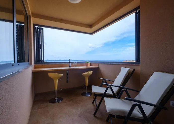 Апартаменты Luana With Private Jacuzzi *