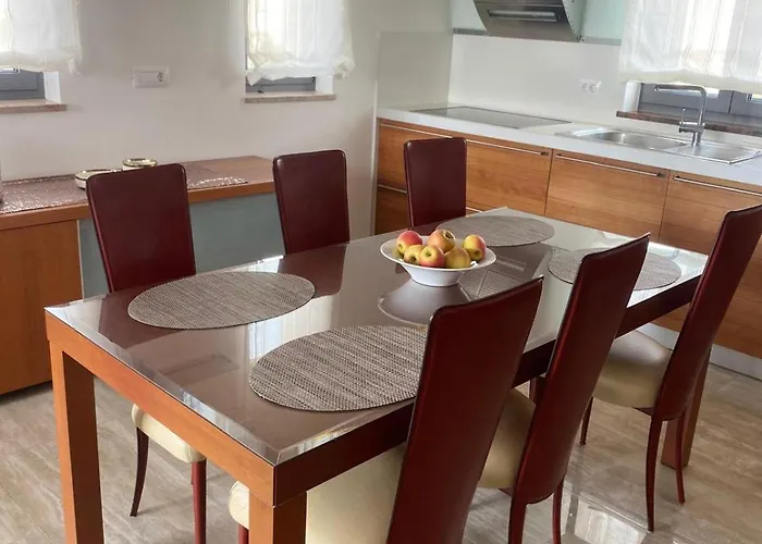 Luana With Private Jacuzzi * Задар