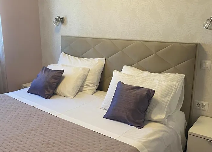 Апартаменты Luana With Private Jacuzzi *